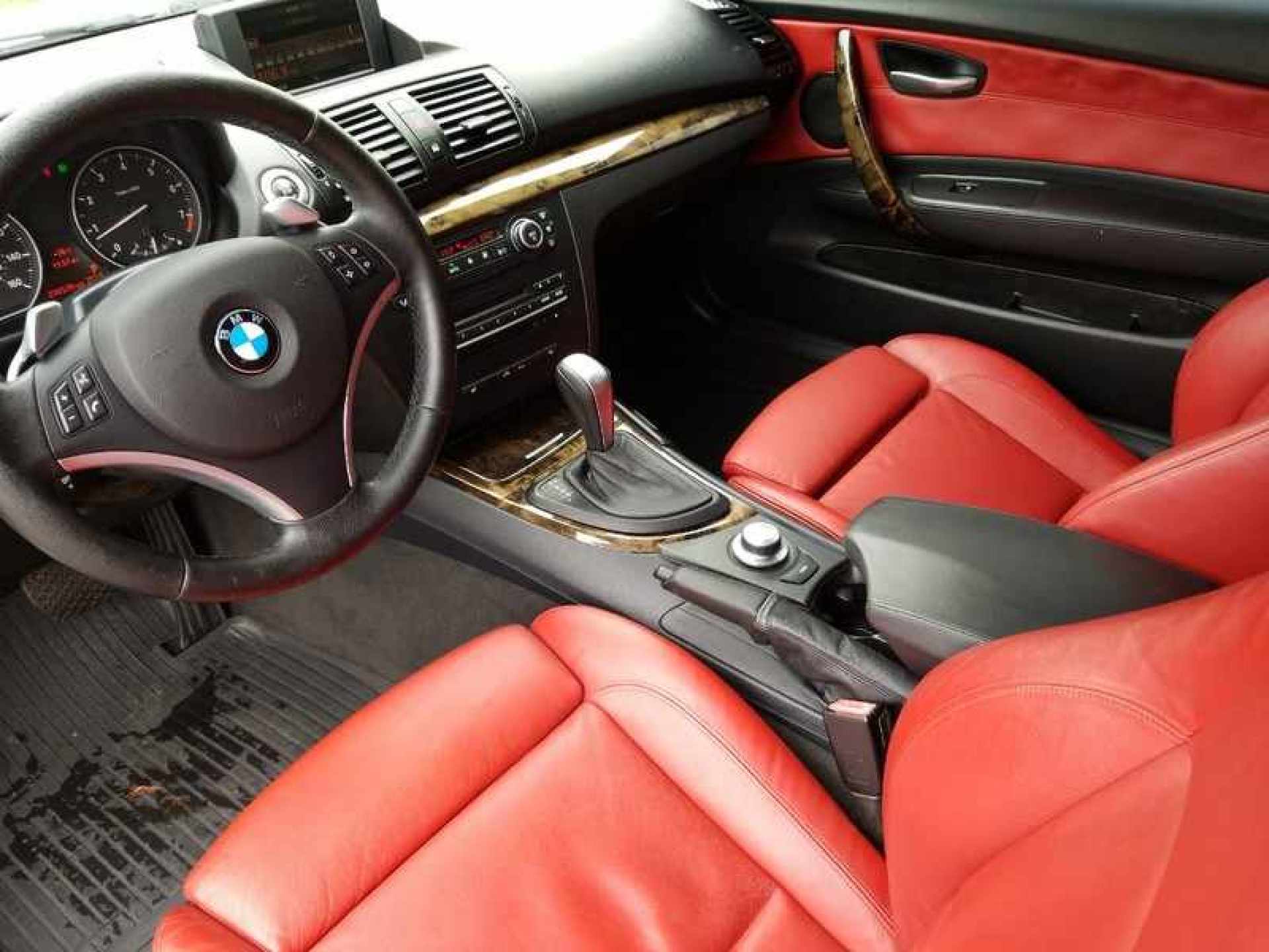 Buy 2008 Bmw 1 Series Convertible White Red Leather Looks