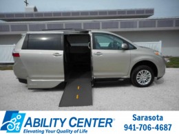 BUY TOYOTA SIENNA 2017 XLE, 7dayautos